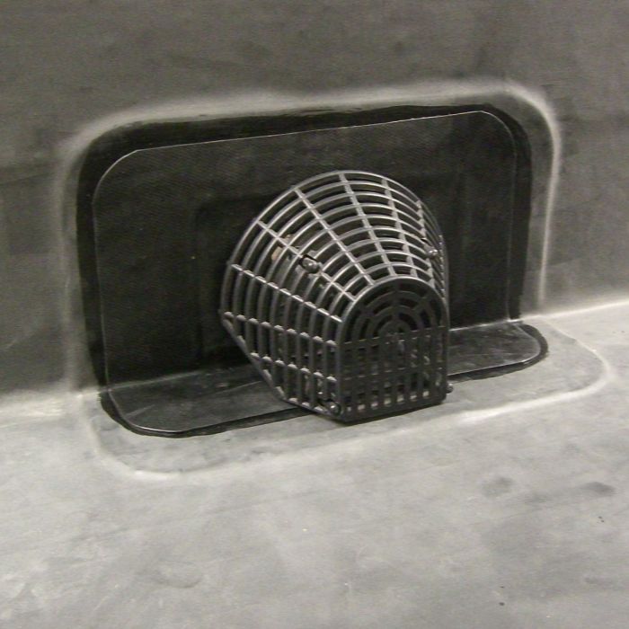 Classicbond EPDM Horizontal Roof Drain with Leaf Guard
